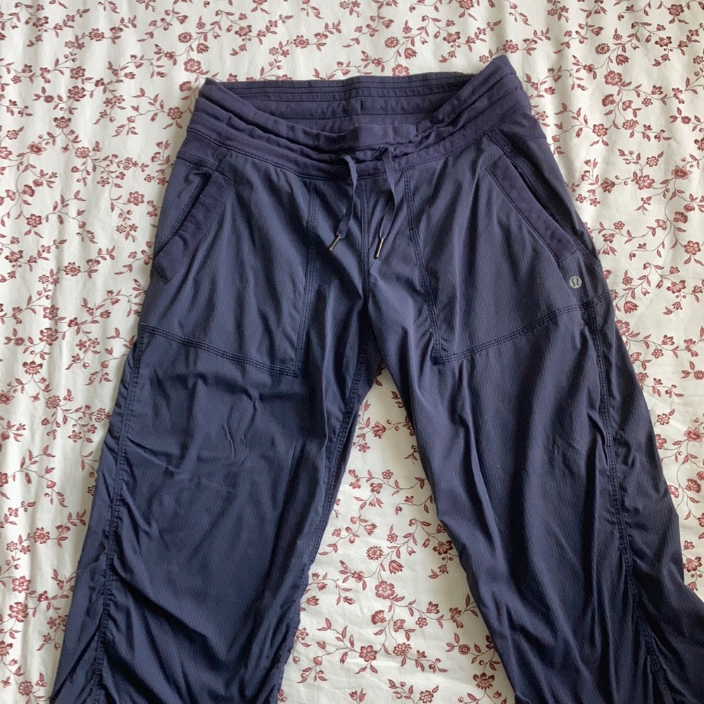 Dance crop studio pant lululemon size 8